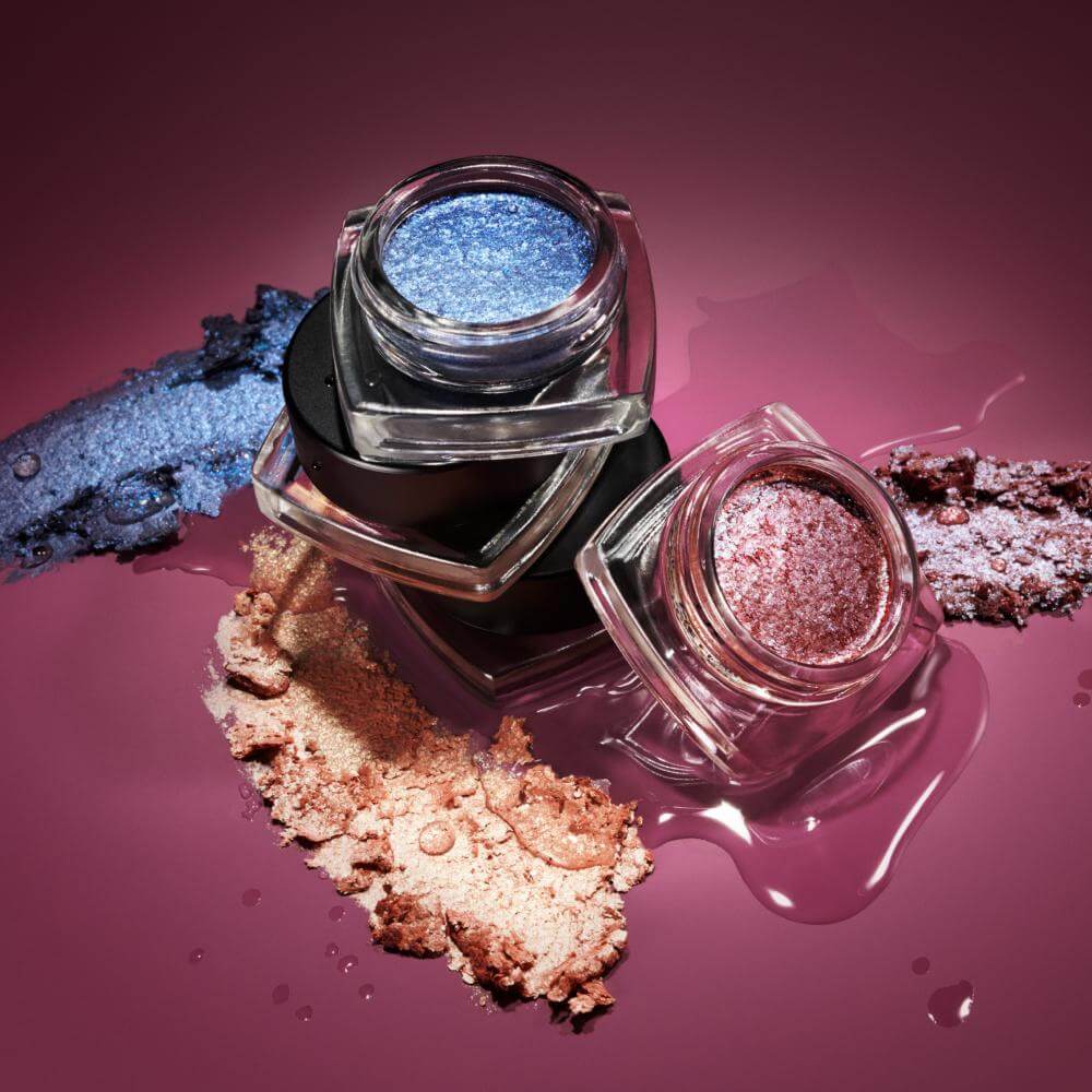 Metal Leaf Shadow Pot